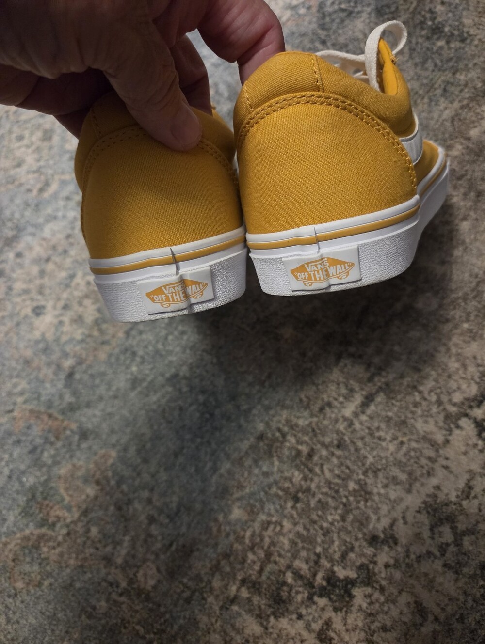 Vans Old Skool Yellow/White Low-Top Skate Shoes – Women’s 8.5 (Like New!) - Picture 7 of 9
